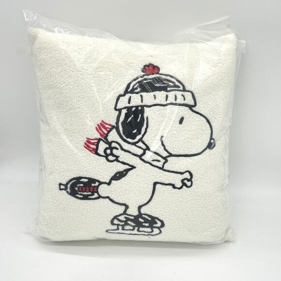 Peanuts Snoopy Ice Skating Winter Square 18” Sherpa Pillow NEW